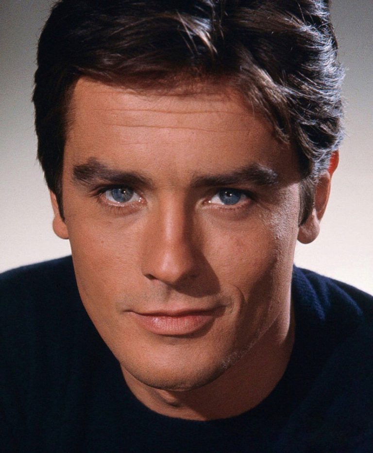 Ален Делон в молодости: путь бунтаря к легенде кинематографа