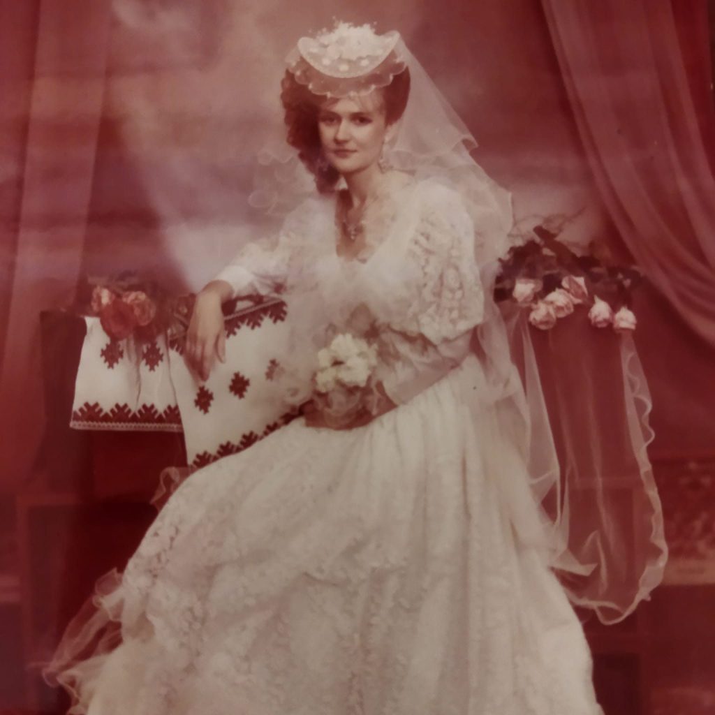 Ирина Фарион в молодости: биография, личная жизнь, карьера и редкие фото