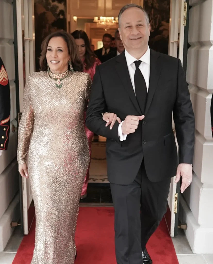 Дмитрий Нагиев в молодости: путь от скромного ленинградского парня до звезды экрана