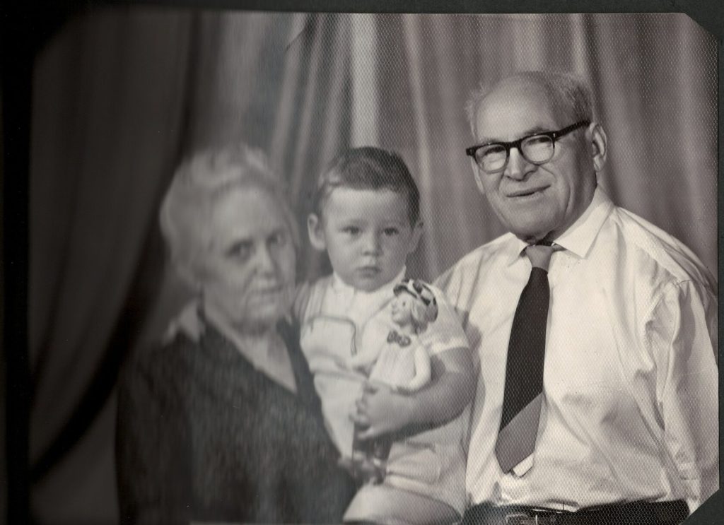 Игорь Терехов в молодости: становление политика и управленца