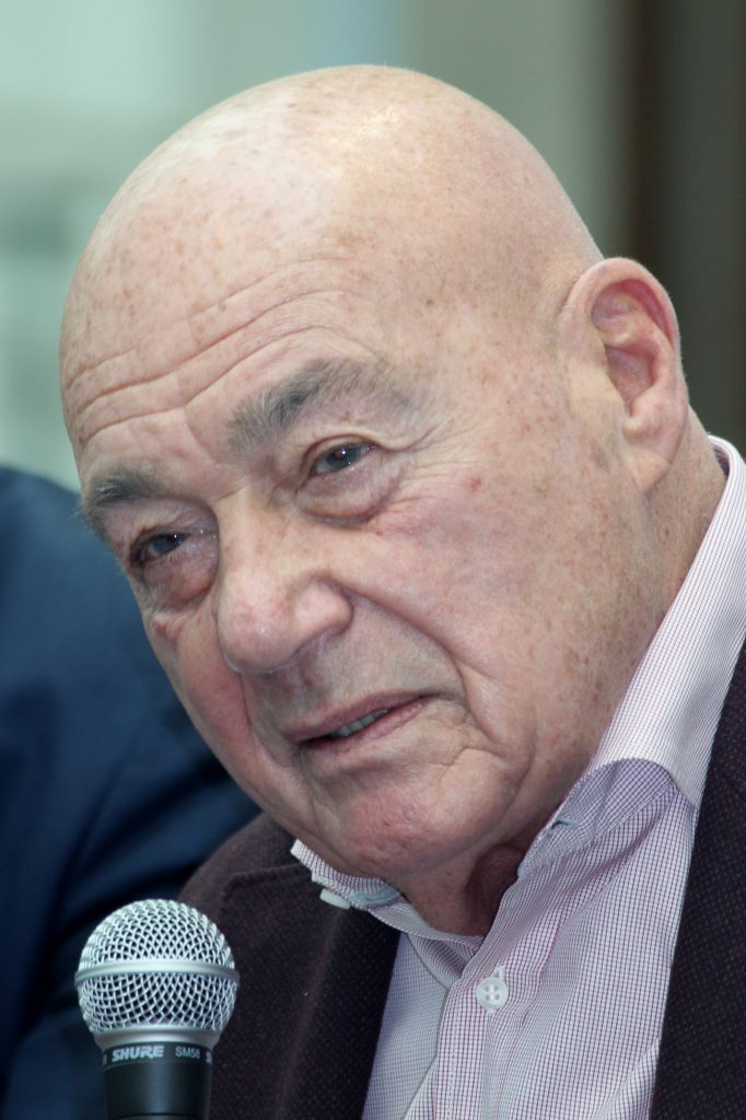 Познер в молодости: как выглядела в юности, старые фото