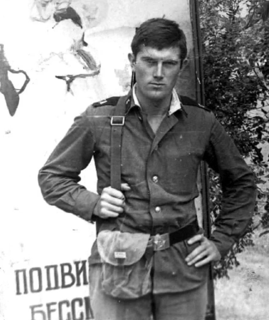 Ющенко В Молодости: детство, учеба и первые шаги в карьере