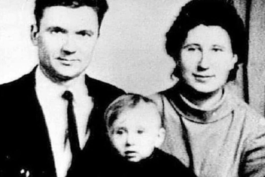 чикатило в молодости: детальная биография, семья и становление преступника