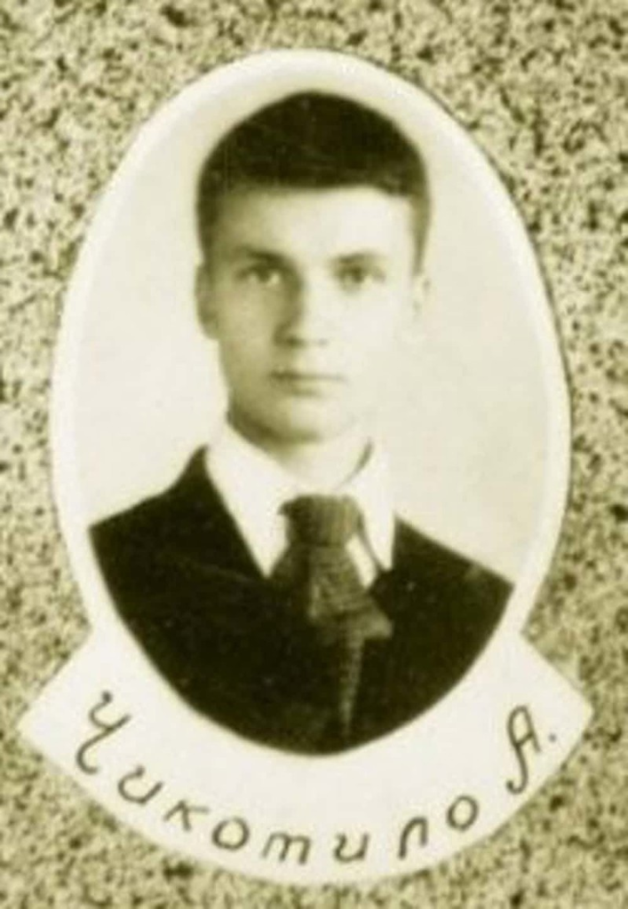 чикатило в молодости: детальная биография, семья и становление преступника