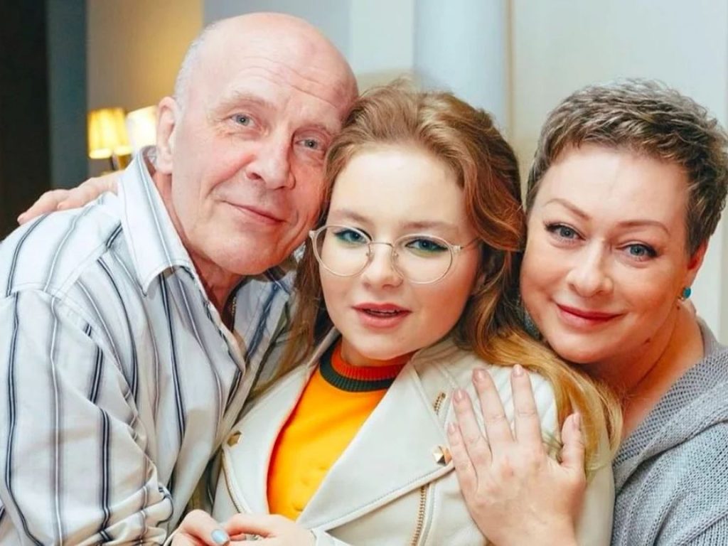 мария аронова в молодости: становление актрисы, путь к сцене и первым большим ролям