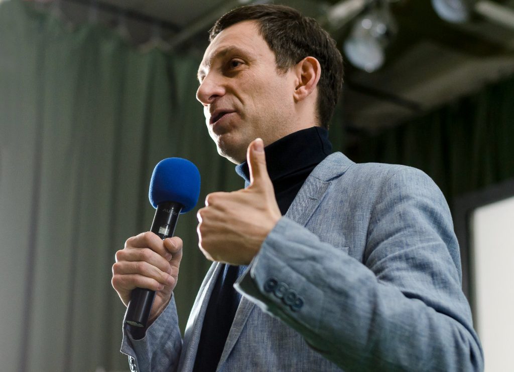 портников в молодости: биография, личная жизнь и становление Виктора Портникова