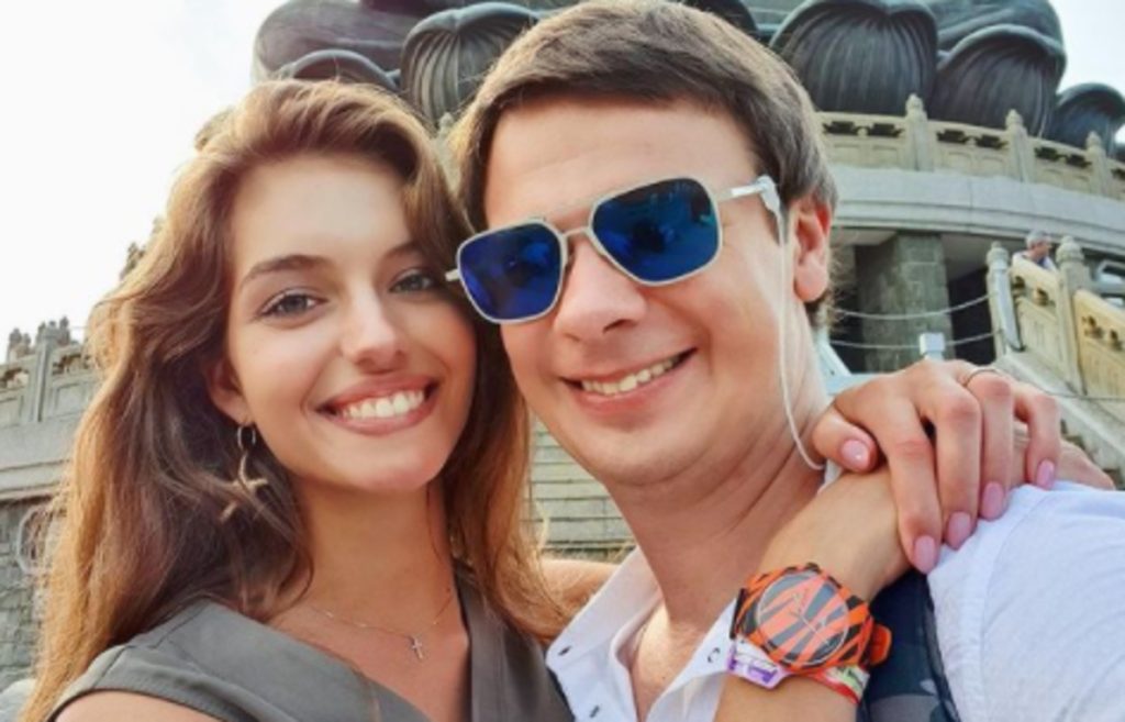Жена Комарова: подробности биографии, личной жизни и карьеры