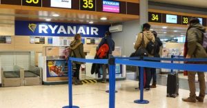Мы никого ждать не будем: в Ryanair отреагировали на очереди в аэропортах